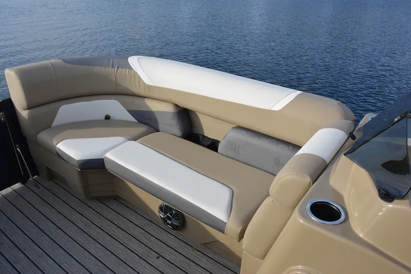 V24 Electric Pontoon Comfortable Seats